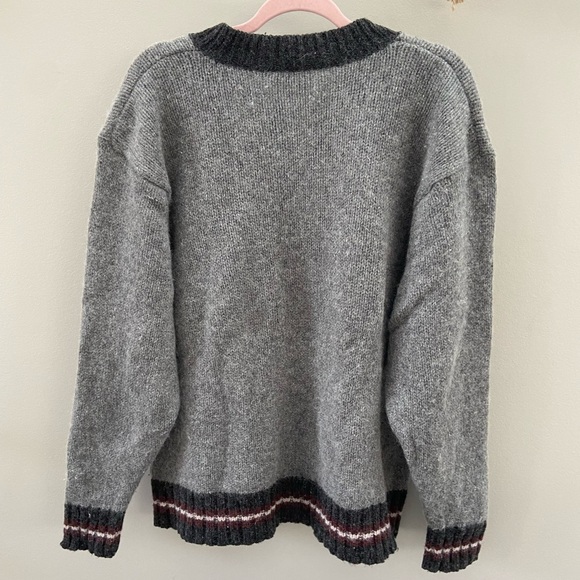90’s Vintage Wool Knit Preppy Striped V-Neck Ribbed Hem Grey Oversized Sweater - Picture 3 of 3
